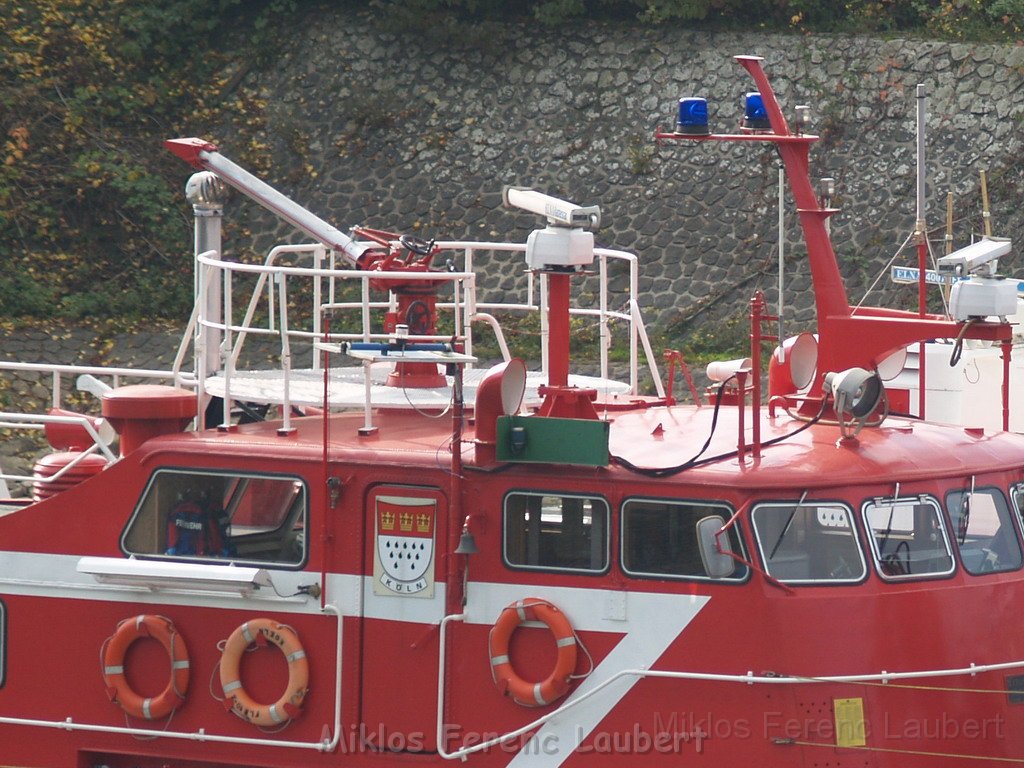 Feuerloeschboot 10-2      P014.JPG